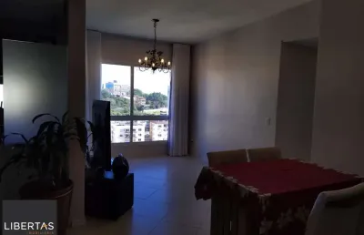 Cobertura de 3 dormitórios, 1 suíte, 2 vagas escrituradas e vista para o guaíba.