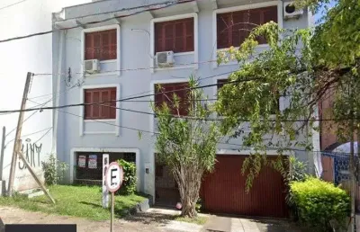 Apto 02 dorm e 01 vaga, sala, coz, dep emp, frente, 77 m2, bairro passo da areia