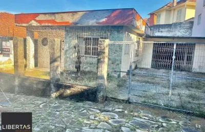 Casa no passo da areia, precisa reformas, terreno de 270 m²
