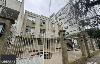 Apartamento garden com dois pátios  privativos,  1 dormitório, sala, cozinha, 1 banheiro   na av. getúlio vargas