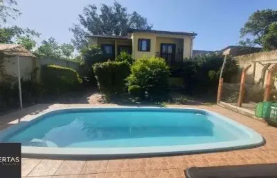Casa em porto alegre, no bairro nonoai, com 3 dormitório(s), e 3 banheiros, à venda.
