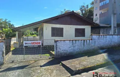 Casa com 3 dormitórios à venda, 84 m² por r$ 570.000,00 - bom retiro - joinville/sc