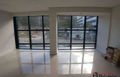 Sala para alugar, 27 m² por r$ 1.700 + taxas/mês - santo antônio - joinville/sc