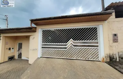 Casa para venda em pinhalzinho, centro, 4 dormitórios, 1 suíte, 4 banheiros, 2 vagas