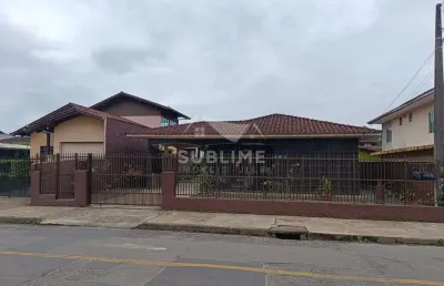 Casa com 4 quartos à venda no Boa Vista, Joinville 