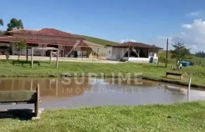 Chácara / sítio com 2 quartos à venda na Zona Rural, Barra Velha 