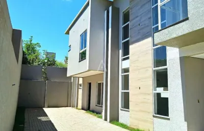 Sobrado 3 quartos à venda no bairro alto alegre em cascavel por r$ 460.000,00