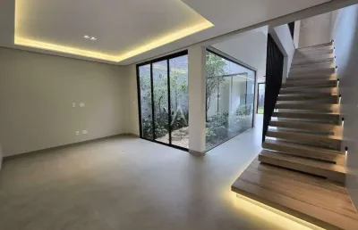 Sobrado 3 quartos à venda no bairro jardim gisela em toledo por r$ 1.050.000,00