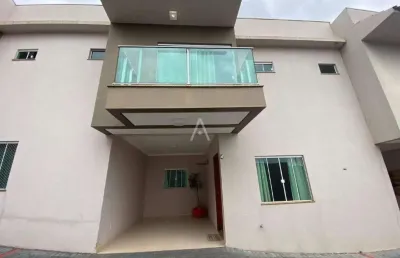 Sobrado 3 quartos à venda no bairro neva em cascavel por r$ 550.000,00