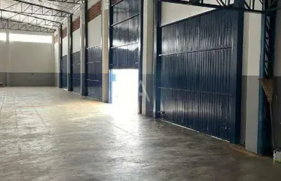 Oportunidade de locação em cascavel: barracão com doca e excelente localização