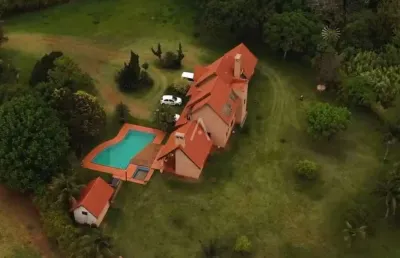Sobrado 3 quartos para aluguel no bairro tocantins em toledo por r$ 7.500,00