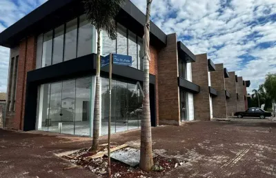 Sala comercial para aluguel no bairro santa cruz em cascavel por r$ 4.294,00