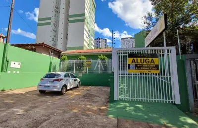 Casa com 3 quartos para alugar na Rua Presidente Kennedy, Centro, Cascavel