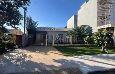 Casa residencial 2 quartos à venda no bairro jardim gisela em toledo por r$ 680.000,00
