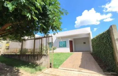 Casa à venda com 2 quartos e churrasqueira, localizada em santa tereza do oeste - pr., por r$ 380.000,00