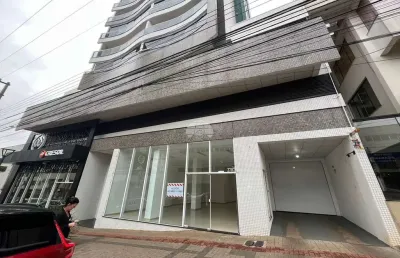Sala comercial para alugar na avenida tupi, 2695, centro, pato branco, 285 m2 por r$ 8.000