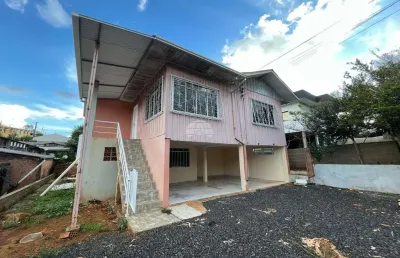 Casa com 4 quartos para alugar na rua industrial, 934, industrial, pato branco, 160 m2 por r$ 1.700