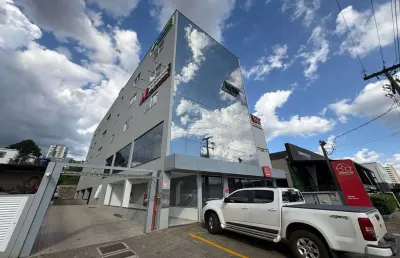 Sala comercial para alugar na avenida tupi, 1381, centro, pato branco, 154 m2 por r$ 4.800