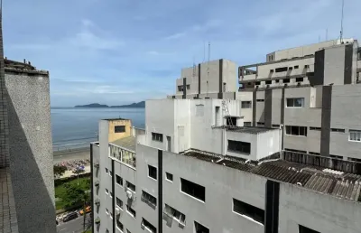 Amplo apartamento de 2 dormitórios – frente ao mar!