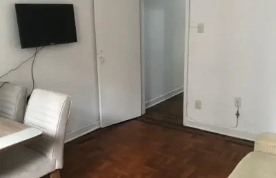 Apartamento 1 dormitório  próximo à praia | vaga coletiva | portaria 24h