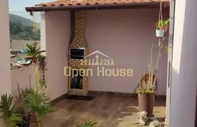Casa à venda em água limpa, volta redonda, rj: charme e sofisticação em um refúgio tranquilo