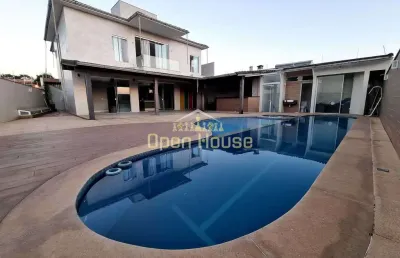 A sofisticação e qualidade de vida que você procura está aqui!!casa à venda, morada da colina, volt