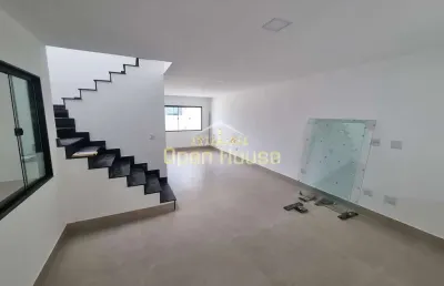 Sua mansão na natureza: casa com piscina e suítes no bairro mata atlântica, volta redonda