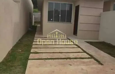 Vendo casa térrea com quintal amplo no roma i, volta redonda – oportunidade imperdível!