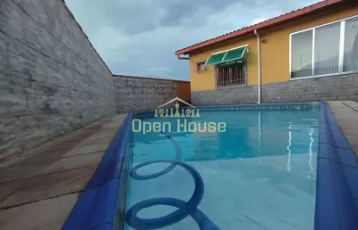 Linda casa à venda no bairro morada da colina – 3 quartos (1 suíte) com piscina e área de lazer com