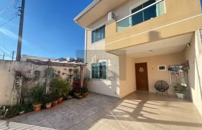 Sobrado semimobiliado à venda no bairro cajuru em curitiba/pr