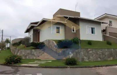 Casa à venda c/ 179m², 3 dorms, 1 suíte, piscina, espaço gourmet c/ churrasqueira, 4 vagas - condomínio picollo villaggio - louveira/sp