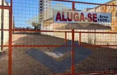 Terreno comercial p/ alugar c/ 1.660m² c/ estrutura pronta para estacionamento - vila arens - jundiai/sp (em frente a mansão sertaneja)