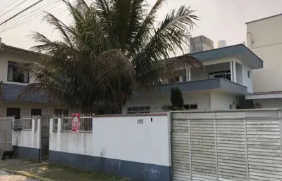 Casa com 3 quartos à venda no Centro, Navegantes 