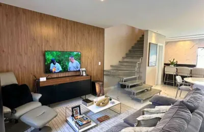 Casa com 3 quartos à venda na rua ibirapuera, 658, floresta, joinville por r$ 700.000