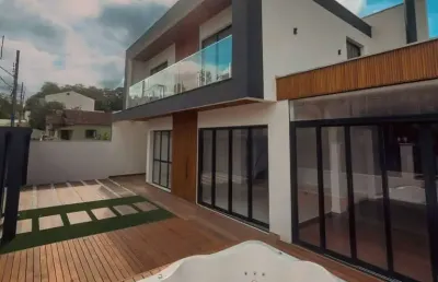 Casa com 3 quartos à venda na rua harmonia, 231, floresta, joinville por r$ 980.000