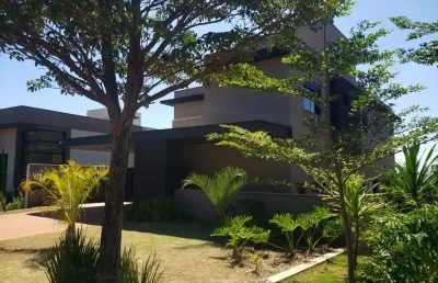 Sobrado em condomínio de alto padrão . alphaville iii