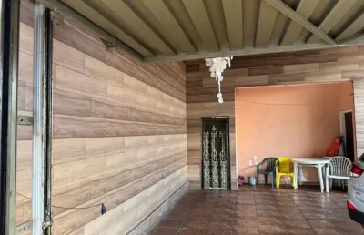 Casa térrea próximo ao sesi, tonim atacadista e upa da castelo branco.
