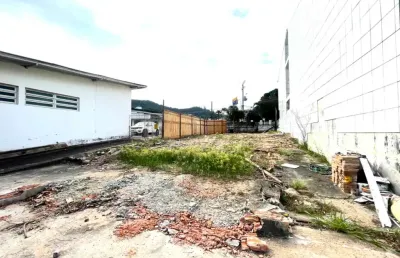 Terreno à venda na Rua João Motta Espezim, 390, Saco dos Limões, Florianópolis