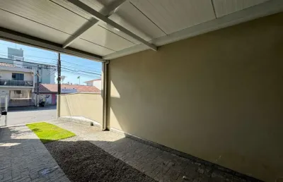 Casa com 3 quartos à venda na Rua Célio Veiga, 507, Jardim Cidade de Florianópolis, São José