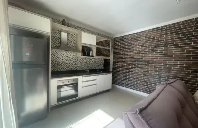 Linda casa com lage , 2 quartos amplo terreno a venda no vila nova só 430 mil