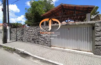 Casa à venda no bairro papicu, próxima ao shopping rio mar