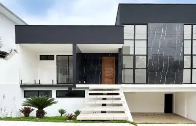 Uma linda casa em um dos condomínios mais desejados de juiz de fora.