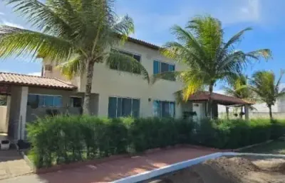 Casa espetacular em condomínio fechado – um paraíso próximo à praia