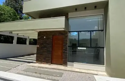 Casa com 3 quartos à venda na rua joão carlos de araújo e silva, 221, forquilhas, são josé por r$ 695.000