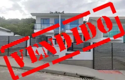 Casa com 3 quartos à venda na rua vereador arthur mariano, 456, potecas, são josé por r$ 450.000