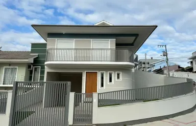 Casa com 3 quartos à venda na édio de souza lopes, 65, forquilhas, são josé por r$ 670.000