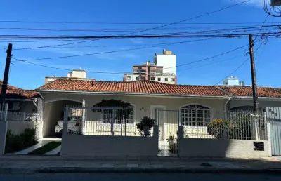 Casa com 3 quartos à venda na rua antenor valentin da silva, 34, ipiranga, são josé por r$ 750.000