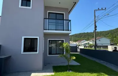 Casa com 3 quartos à venda na do campo, 8988, potecas, são josé por r$ 590.000