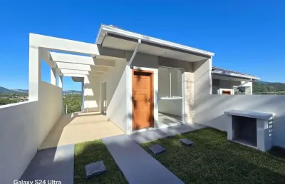 Casa com 2 quartos à venda na servidão romeu manoel martins, 9009, forquilhas, são josé por r$ 365.000