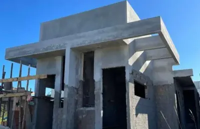 Casa com 2 quartos à venda na irineu kilpp, 6609, forquilhas, são josé por r$ 380.000